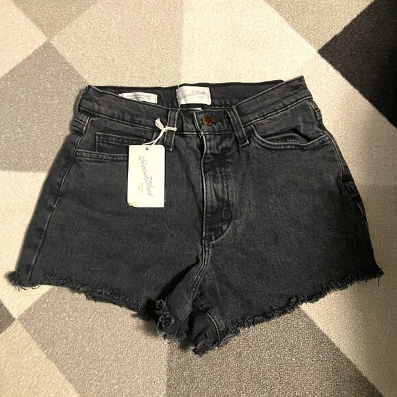 Universal Thread Women's Black Wash High Rise Shorty Shorts Size 2 - Picture 1 of 8